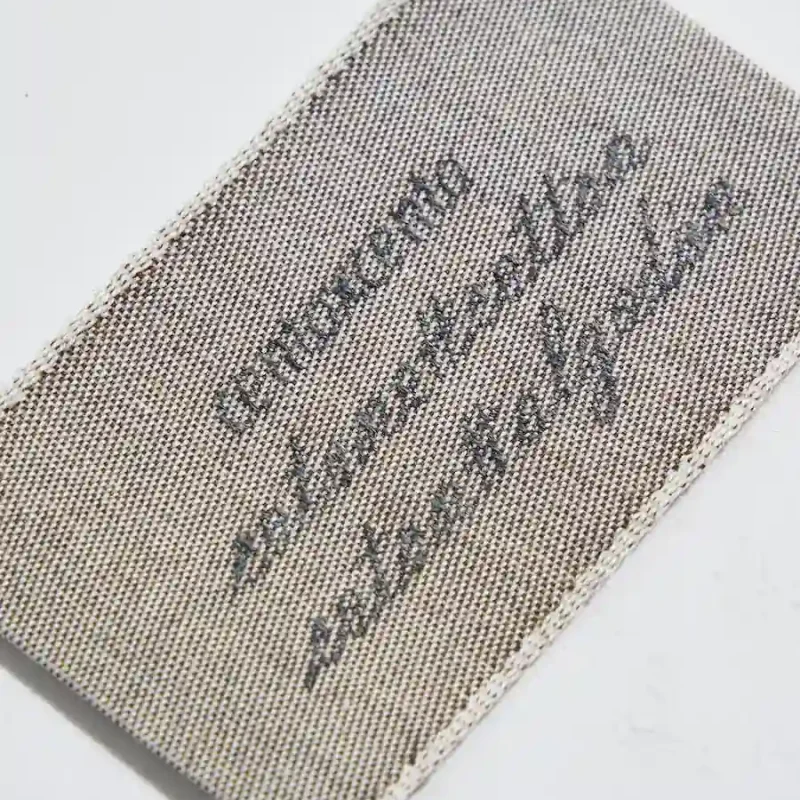 Etichetta in cotone a navetta