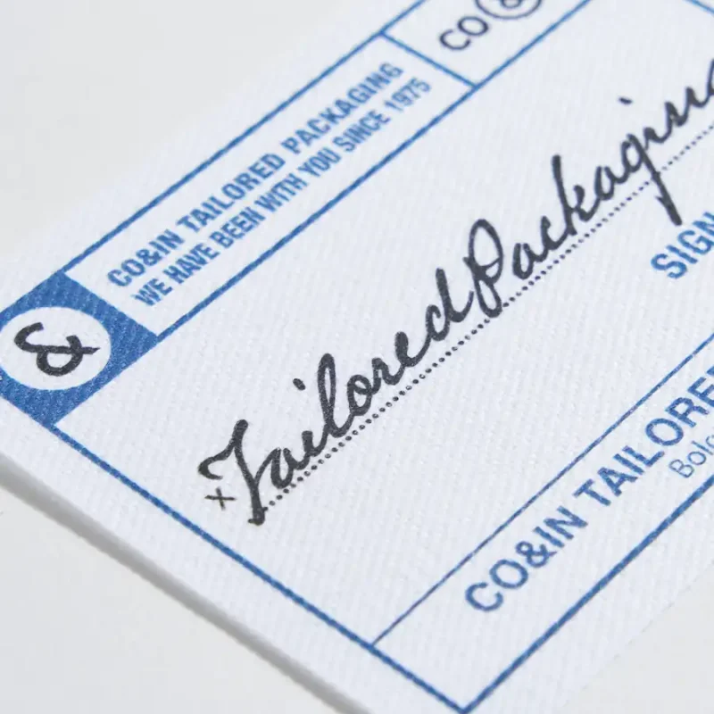 etichetta-in-cotone-bianco-e-blu