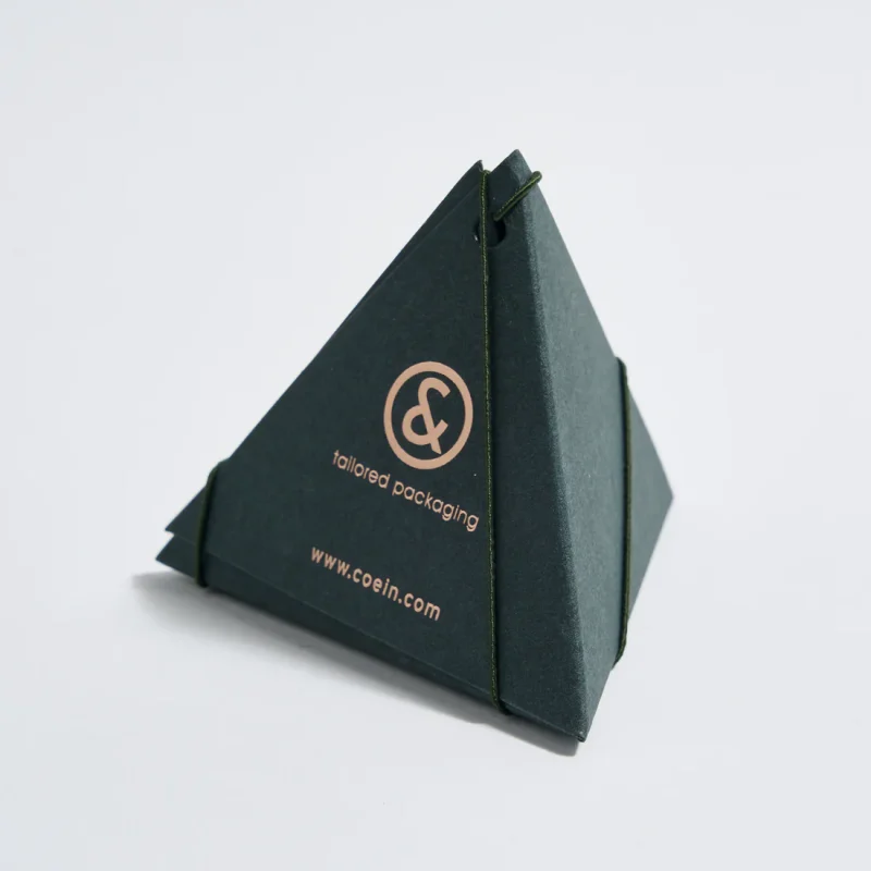 packaging-forma-triangolare-verde-scuro